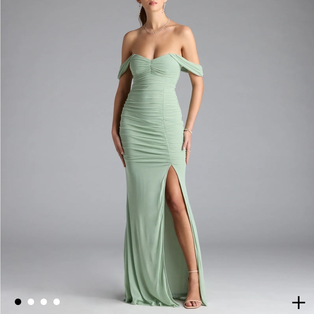Windsor Off-Shoulder Green Dress (S)